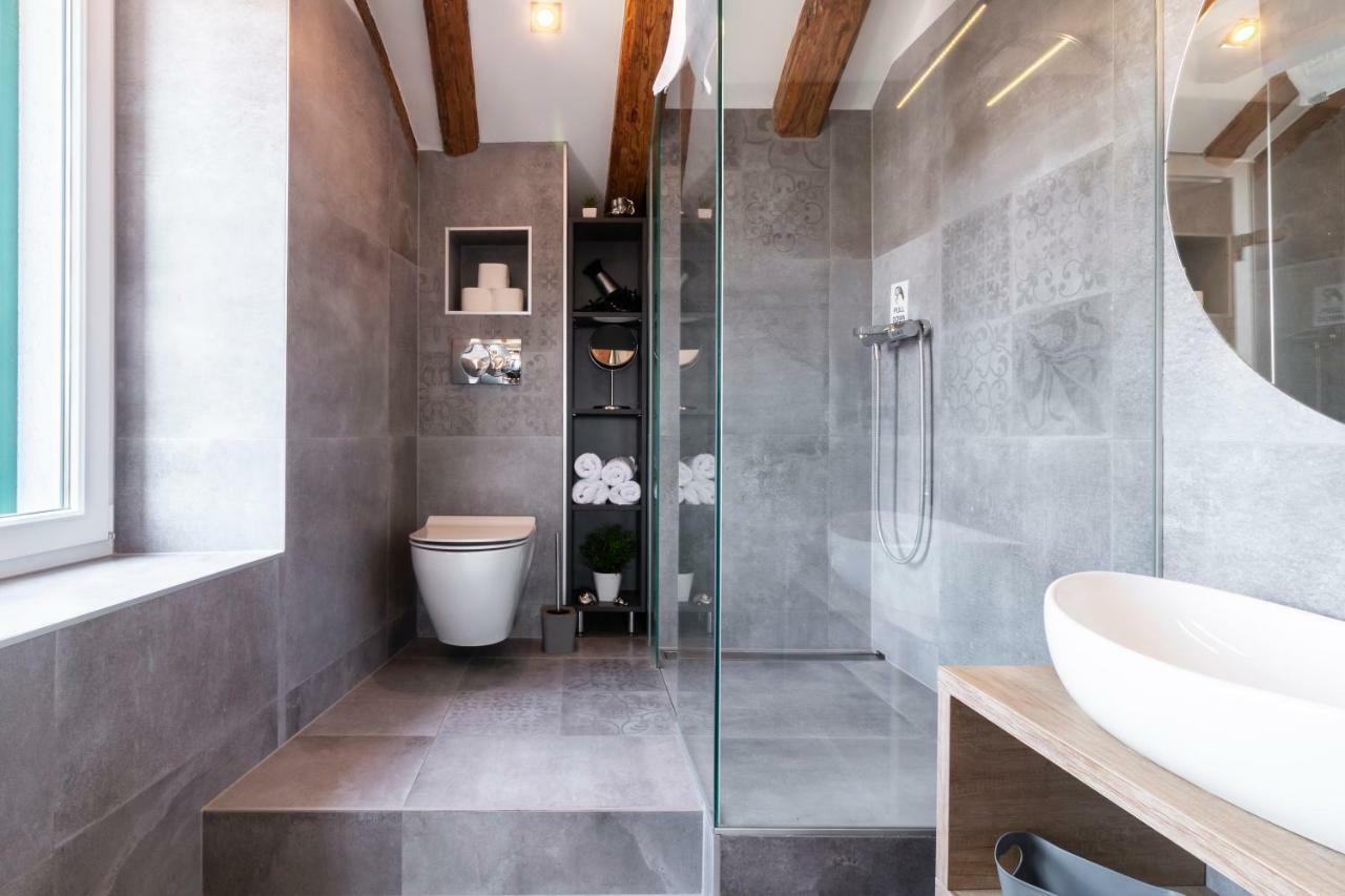 Luxury Sea View Apartment *