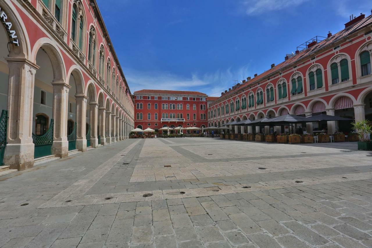 Palace Porta Argentea Luxury *