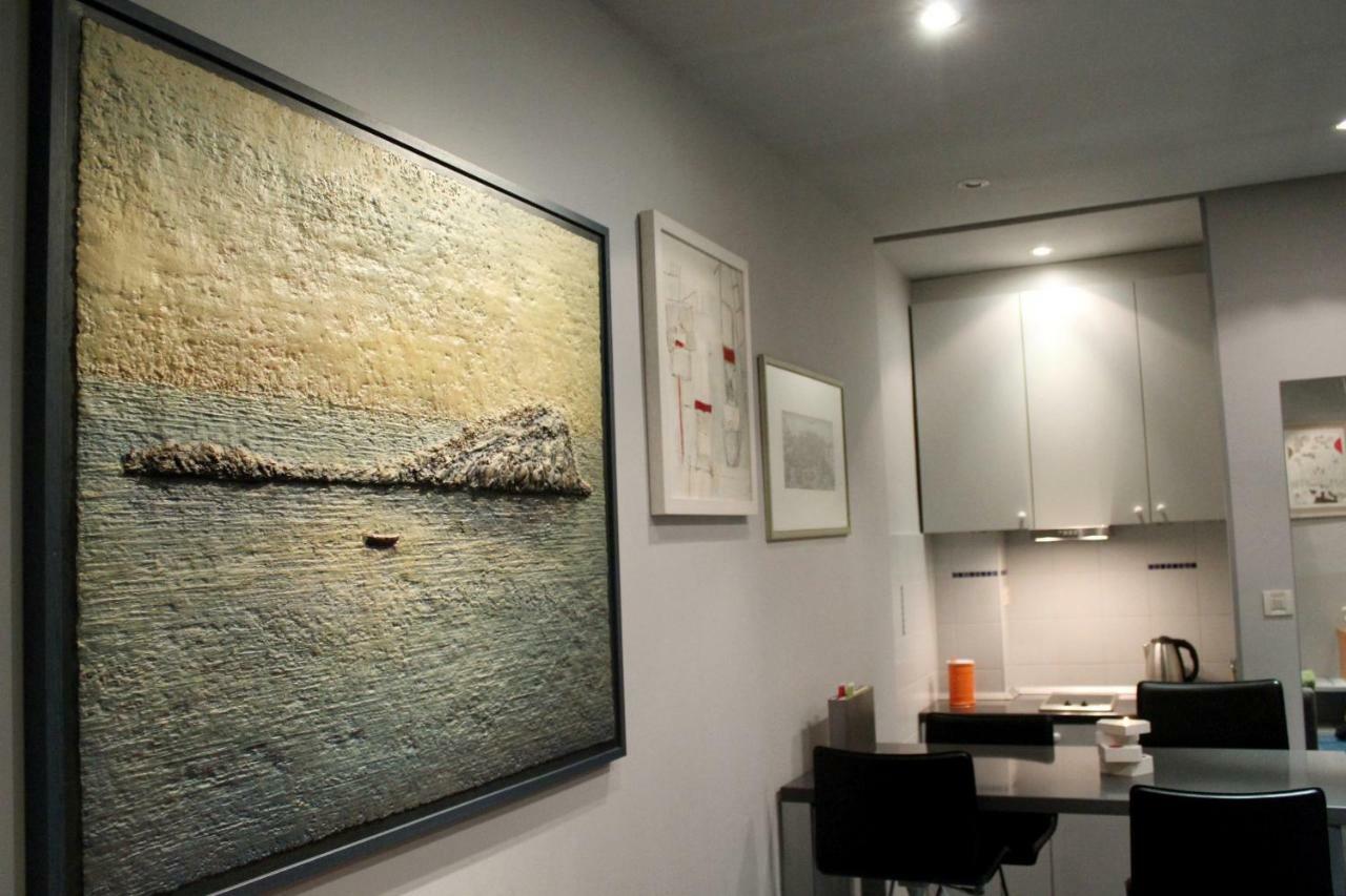 Art Apartment *