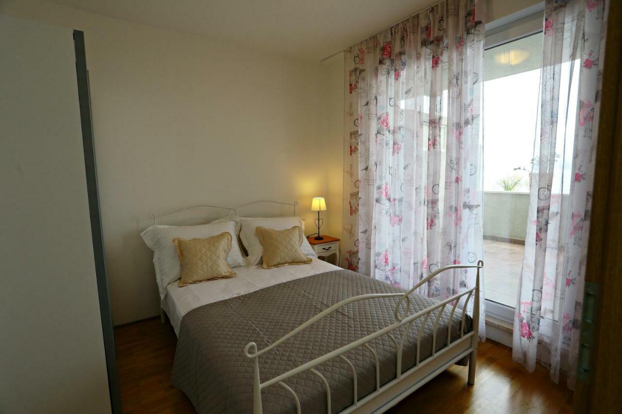Lucita Apartment *