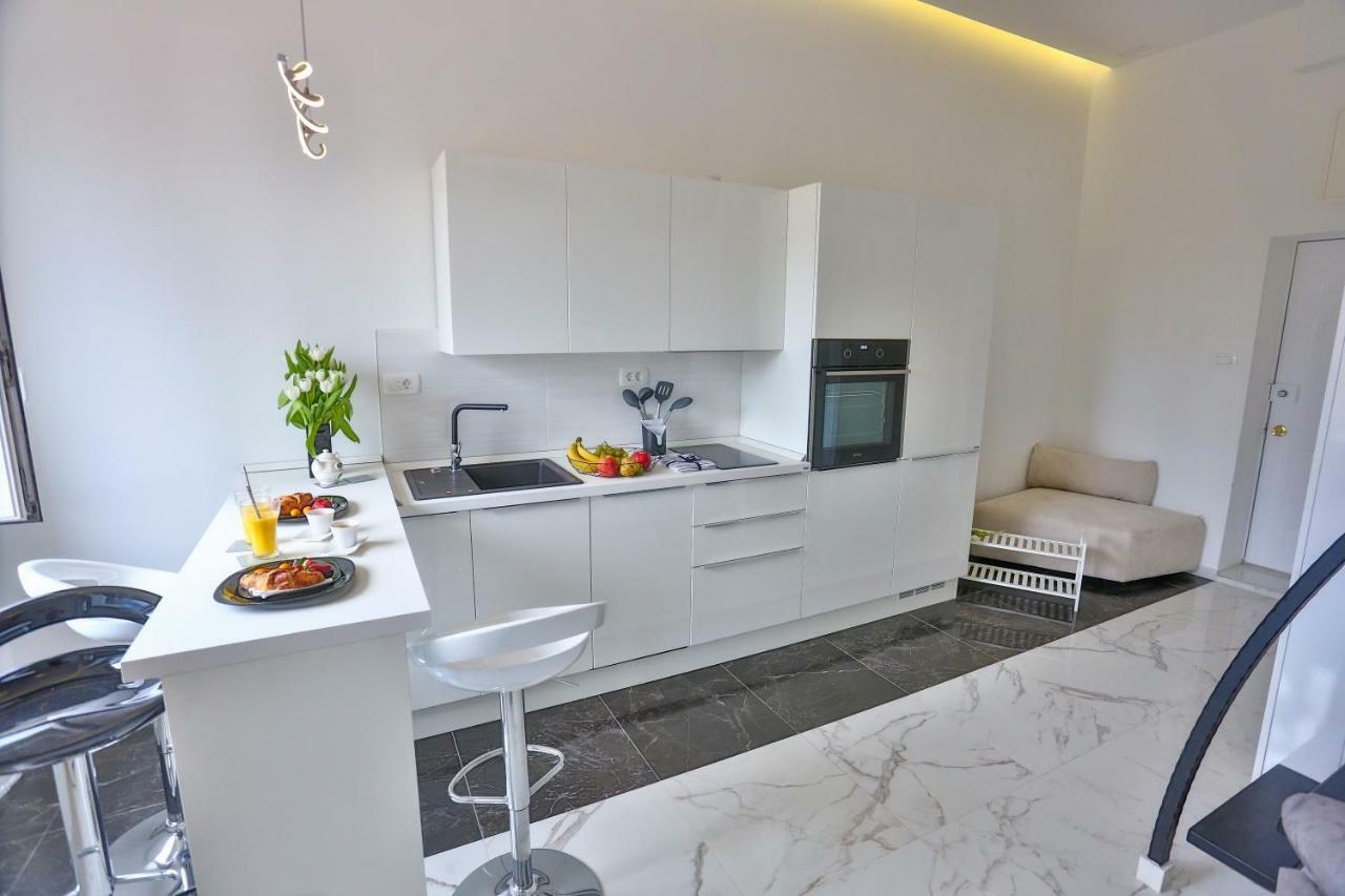 Palace Porta Argentea Luxury *