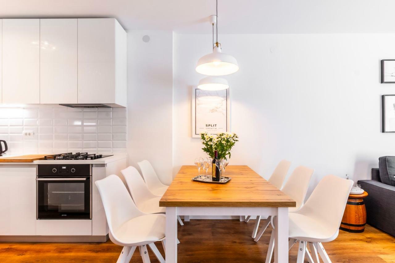 In Centre For 6 Apartment