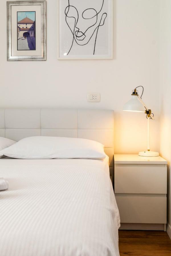 Apartment In Centre For 6 *