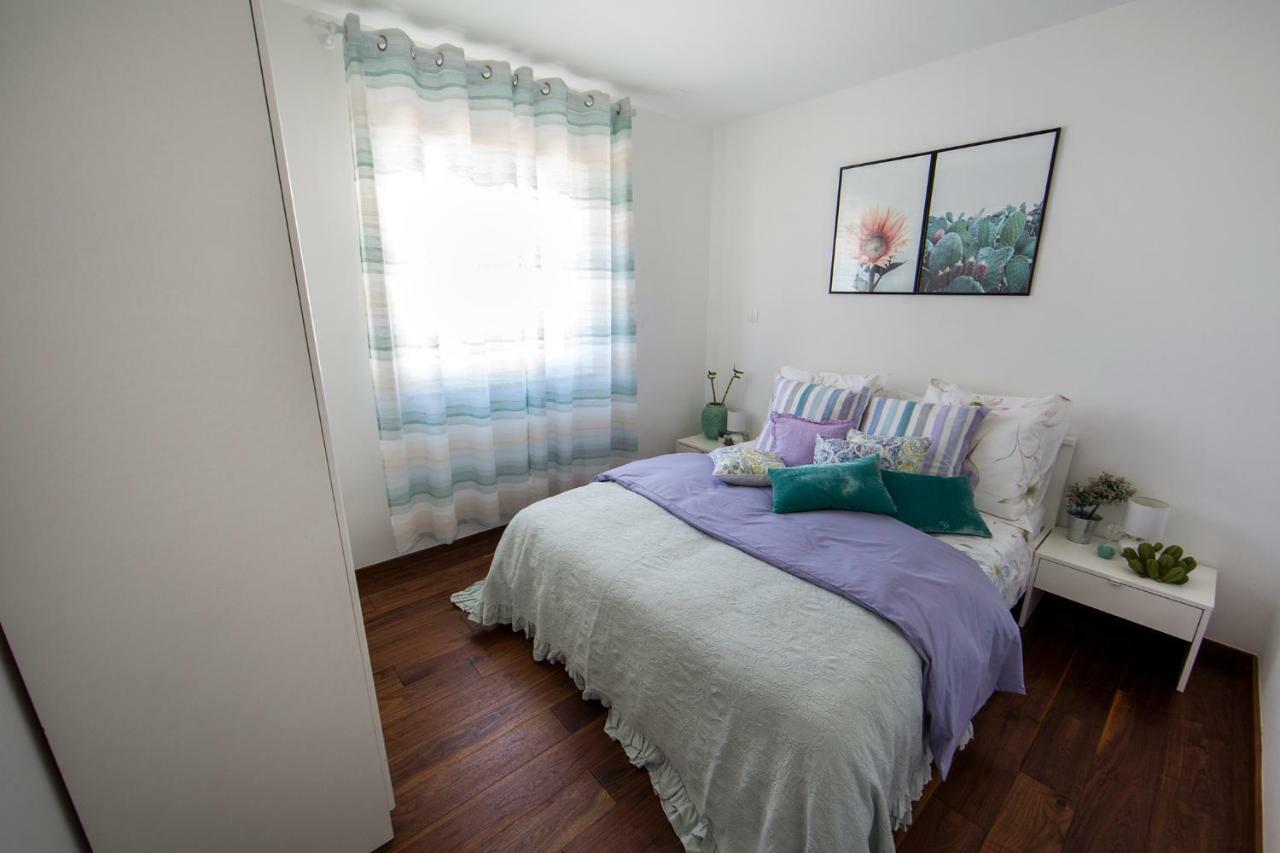 Tina Apartman *