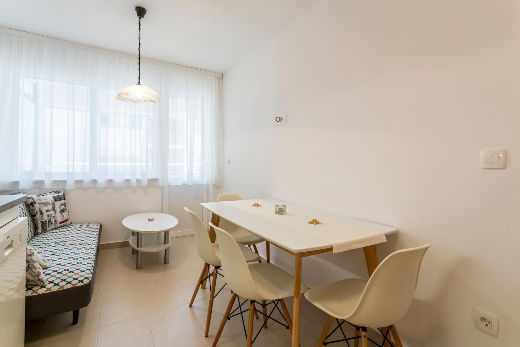 Apartment Modern Near The Beach And Center Of