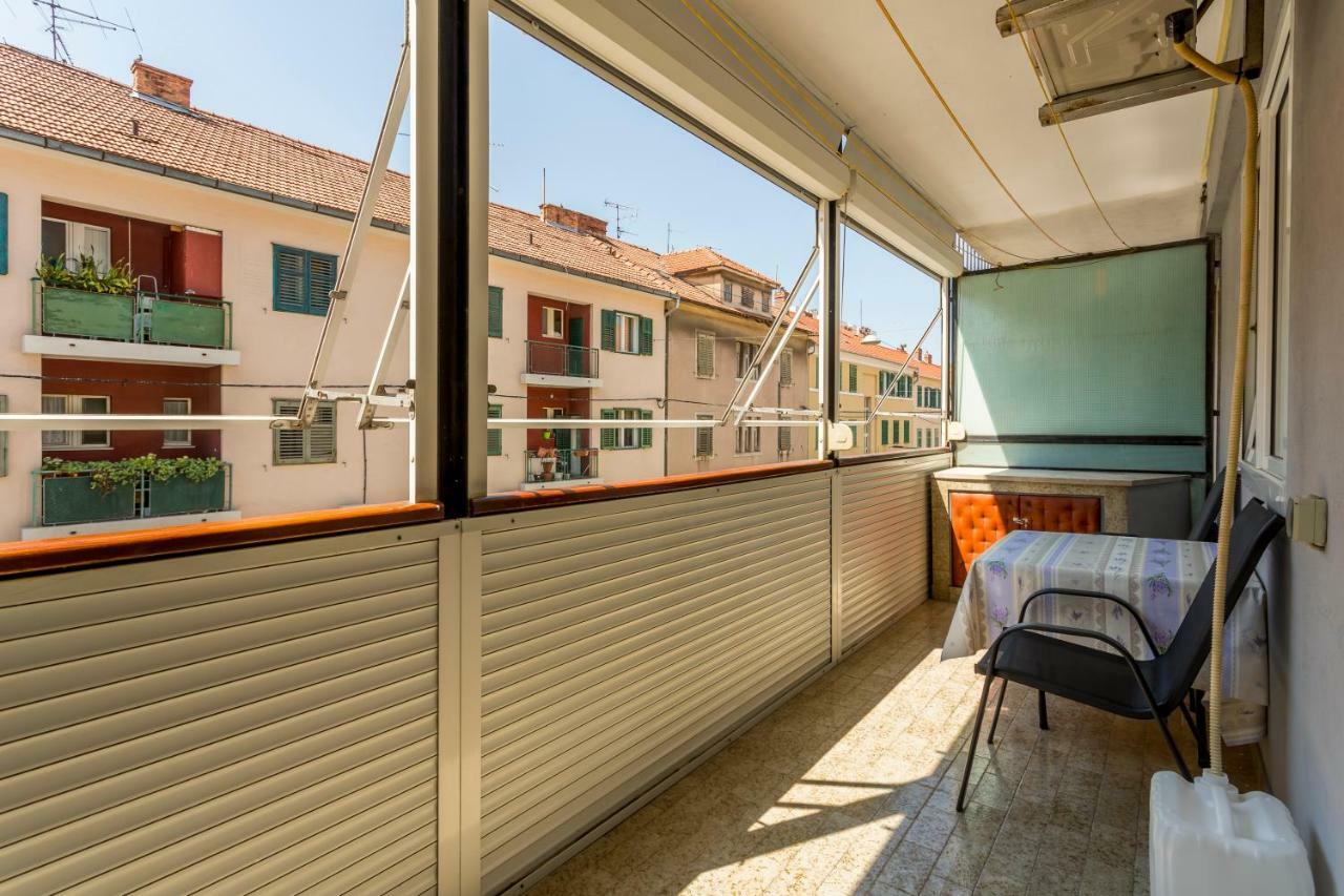 Modern Near The Beach And Center Of