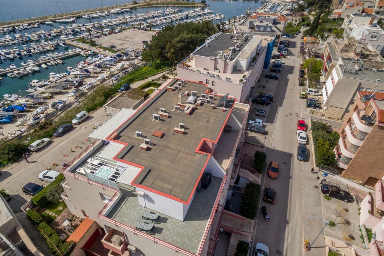 Seaside Penthouse With Hot Tub Sky Living * Split