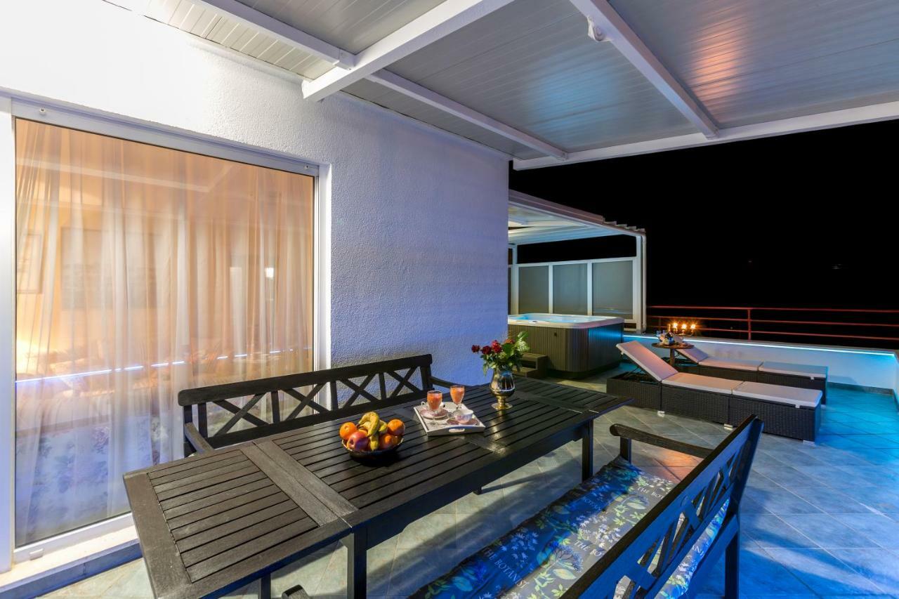Apartamento Seaside Penthouse With Hot Tub Sky Living