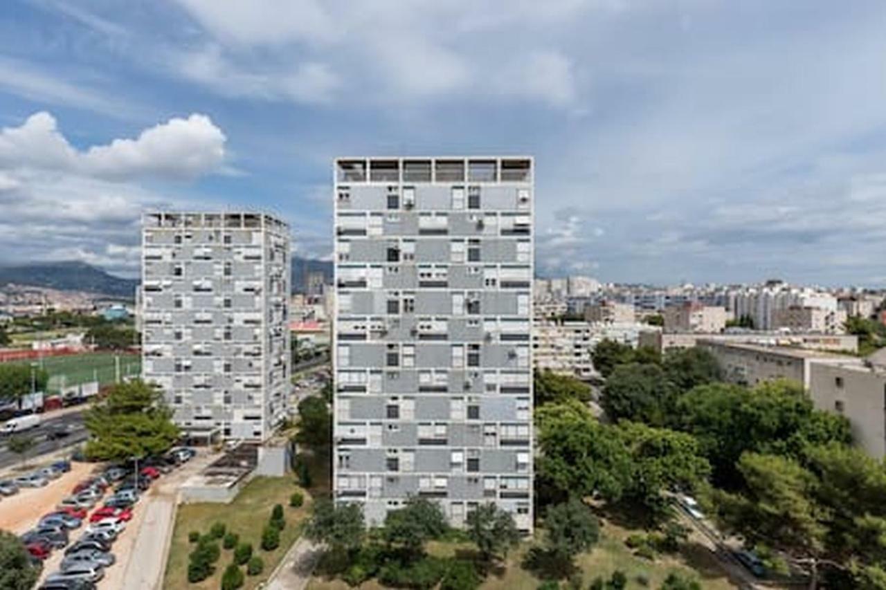 Apartment-center Of