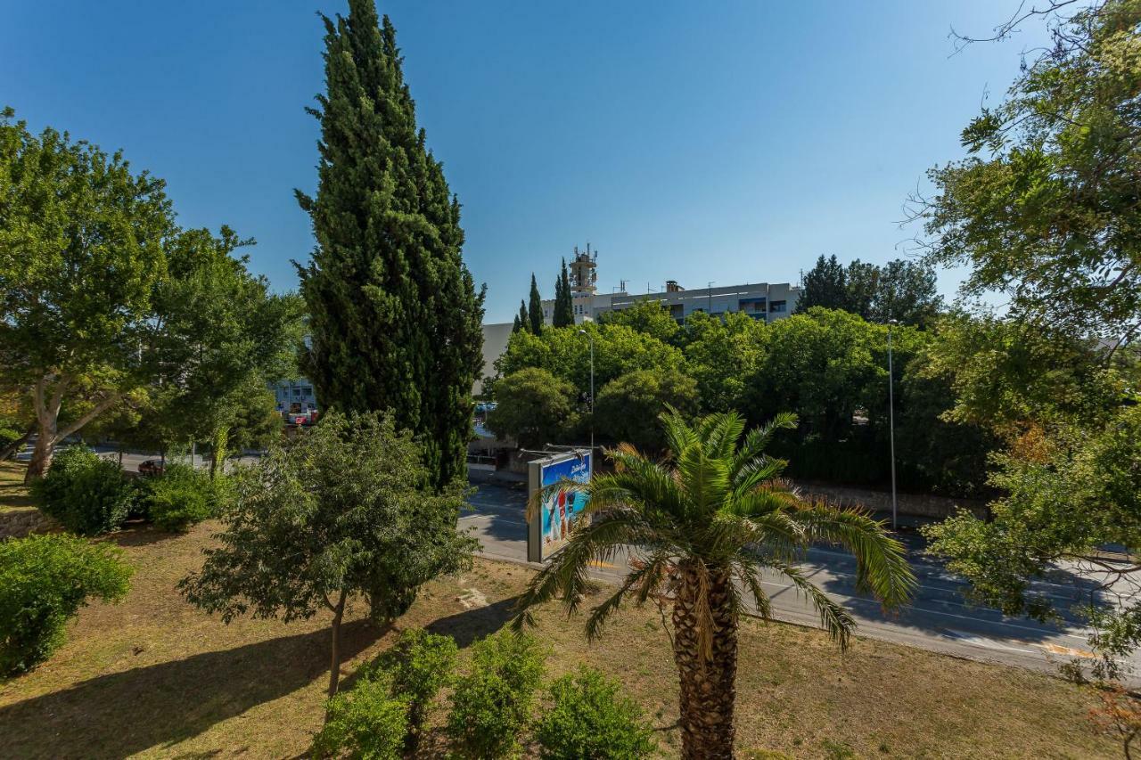 La Perla * Split