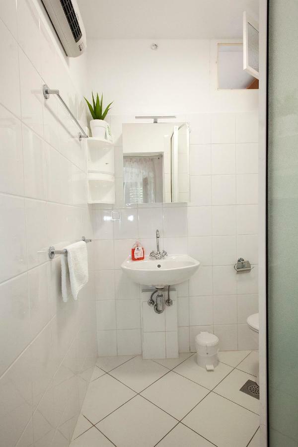 King's Garden Apartment