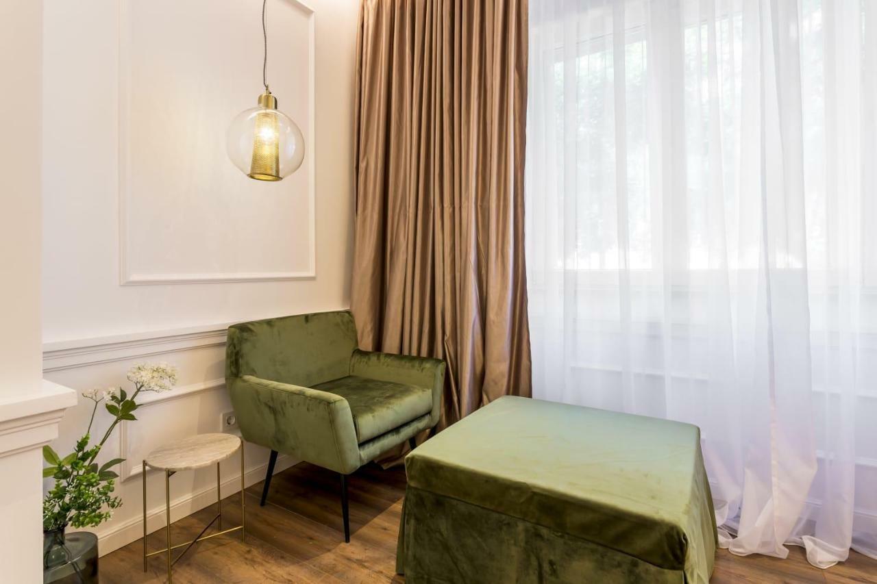 Nephelae Boutique 4*