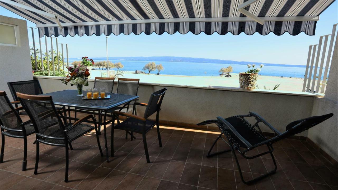 Lucita Apartment Split