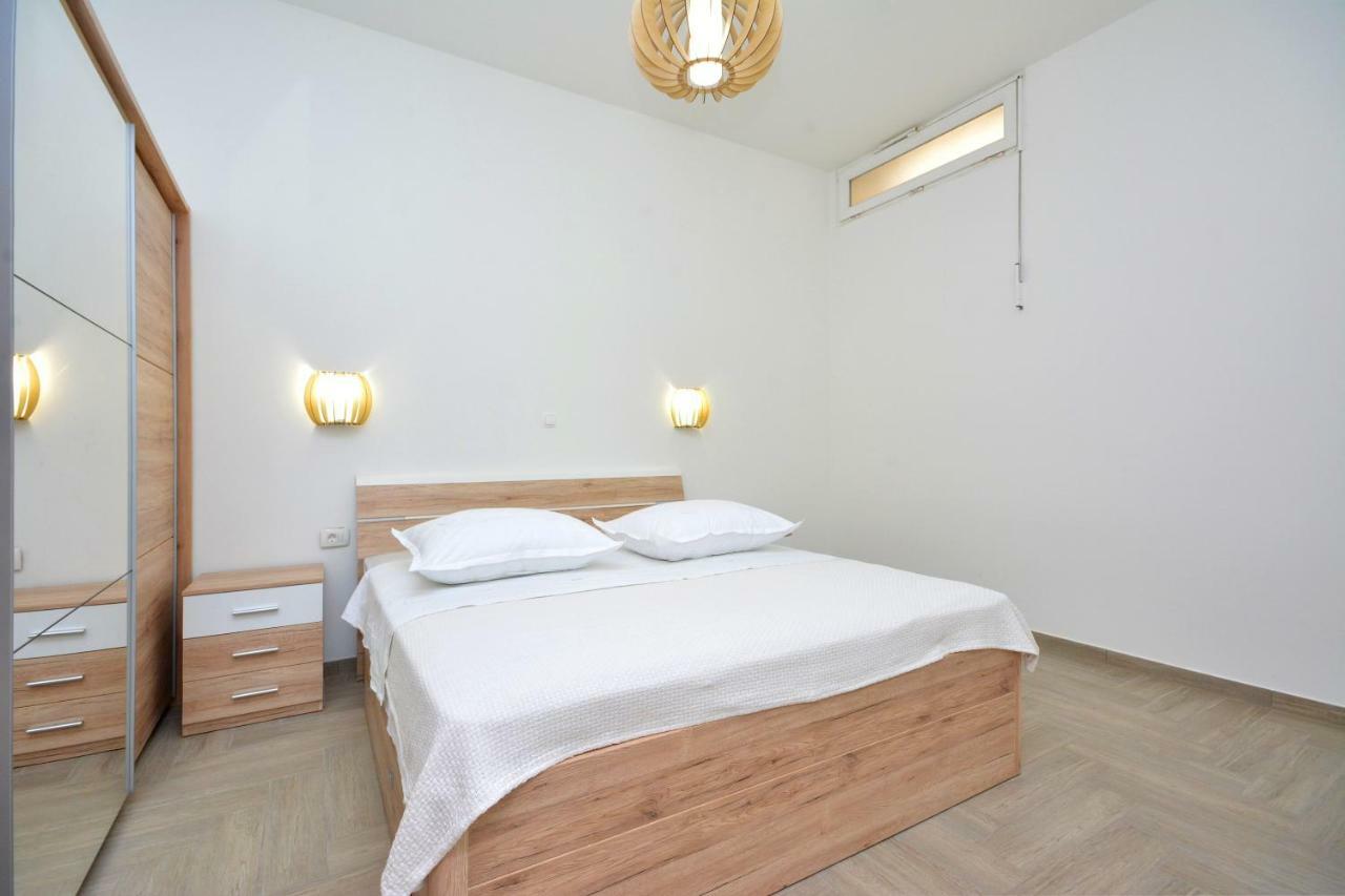 Apartman Lucic * Split