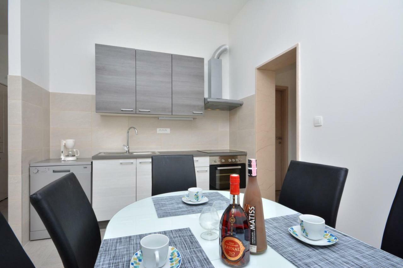 Apartment Apartman Lucic