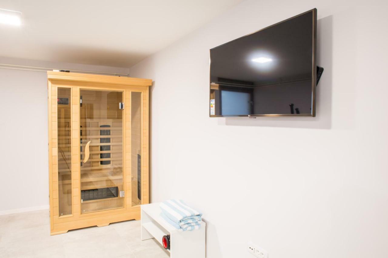 Melody M With Private Pool Apartment Split