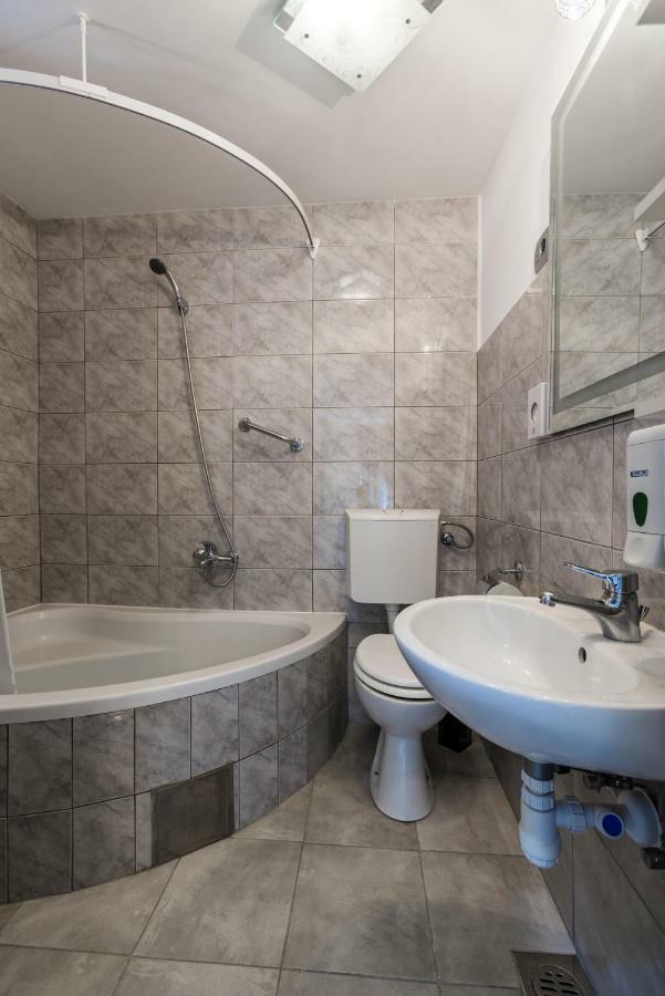 Nona Lena Studio Apartment *