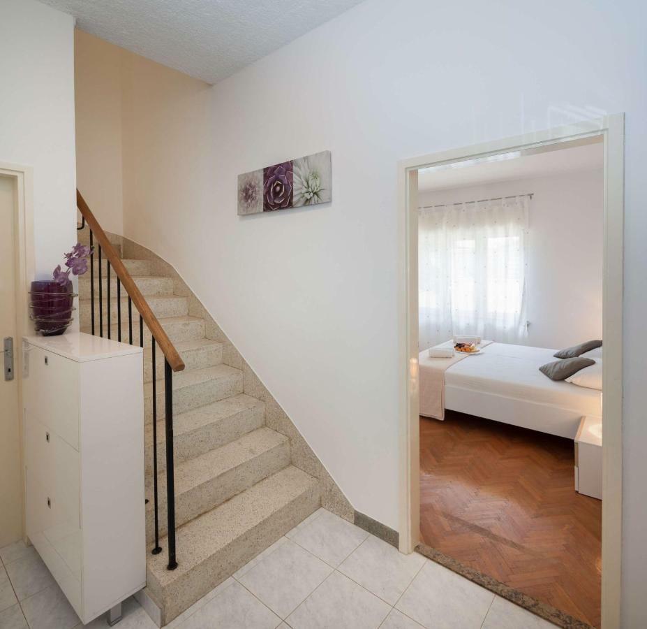 Laro - Modern&spacious *