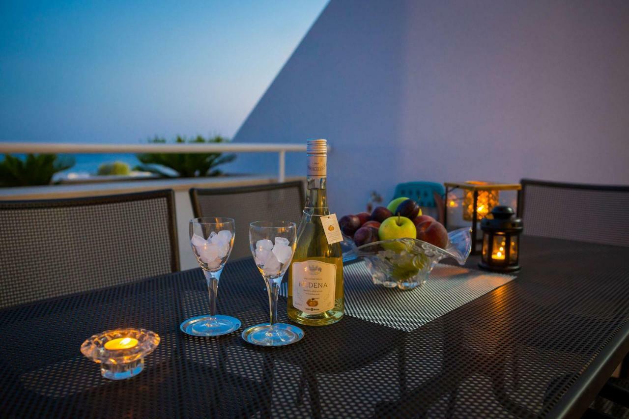 Luxury Seaside Amphora *