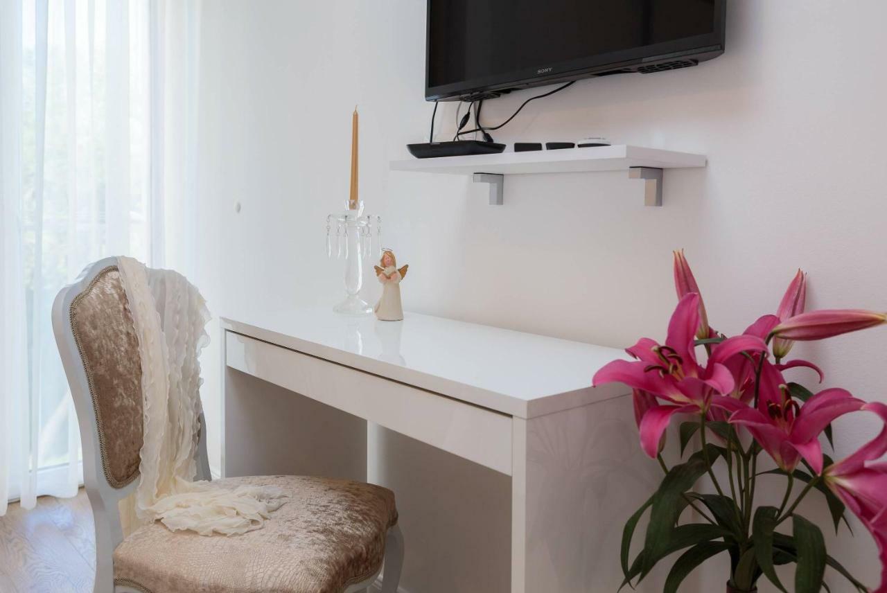 Amoretta With Parking Apartamento