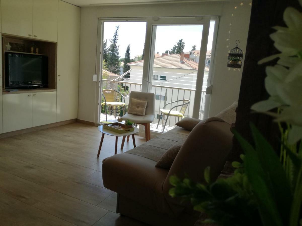 Amber Apartment *