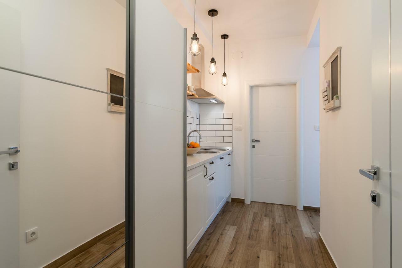 Adriatic Apartment *
