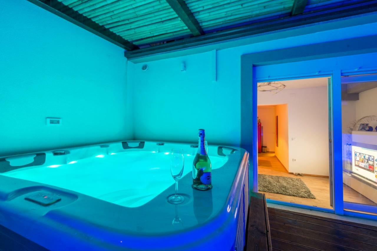 Apartment Alena Luxury With Jacuzzi