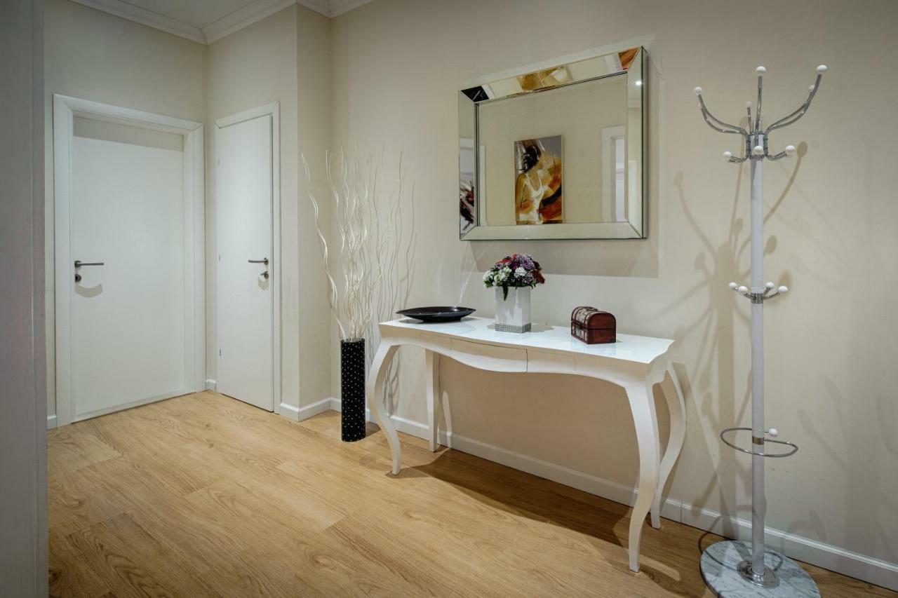 Marella Luxe At The Bacvice & Centre Apartment