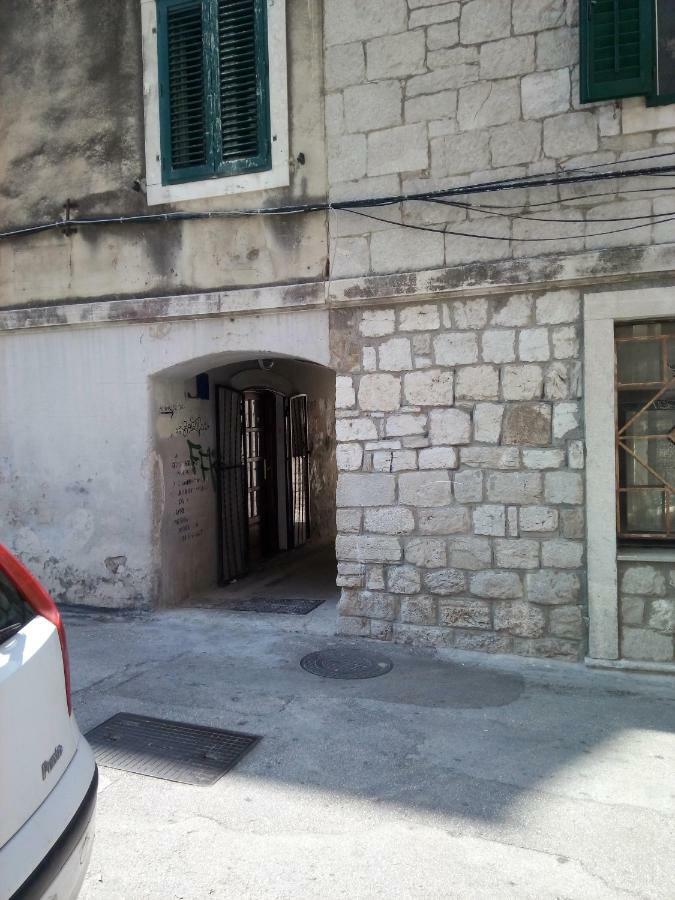 Ivo * Split