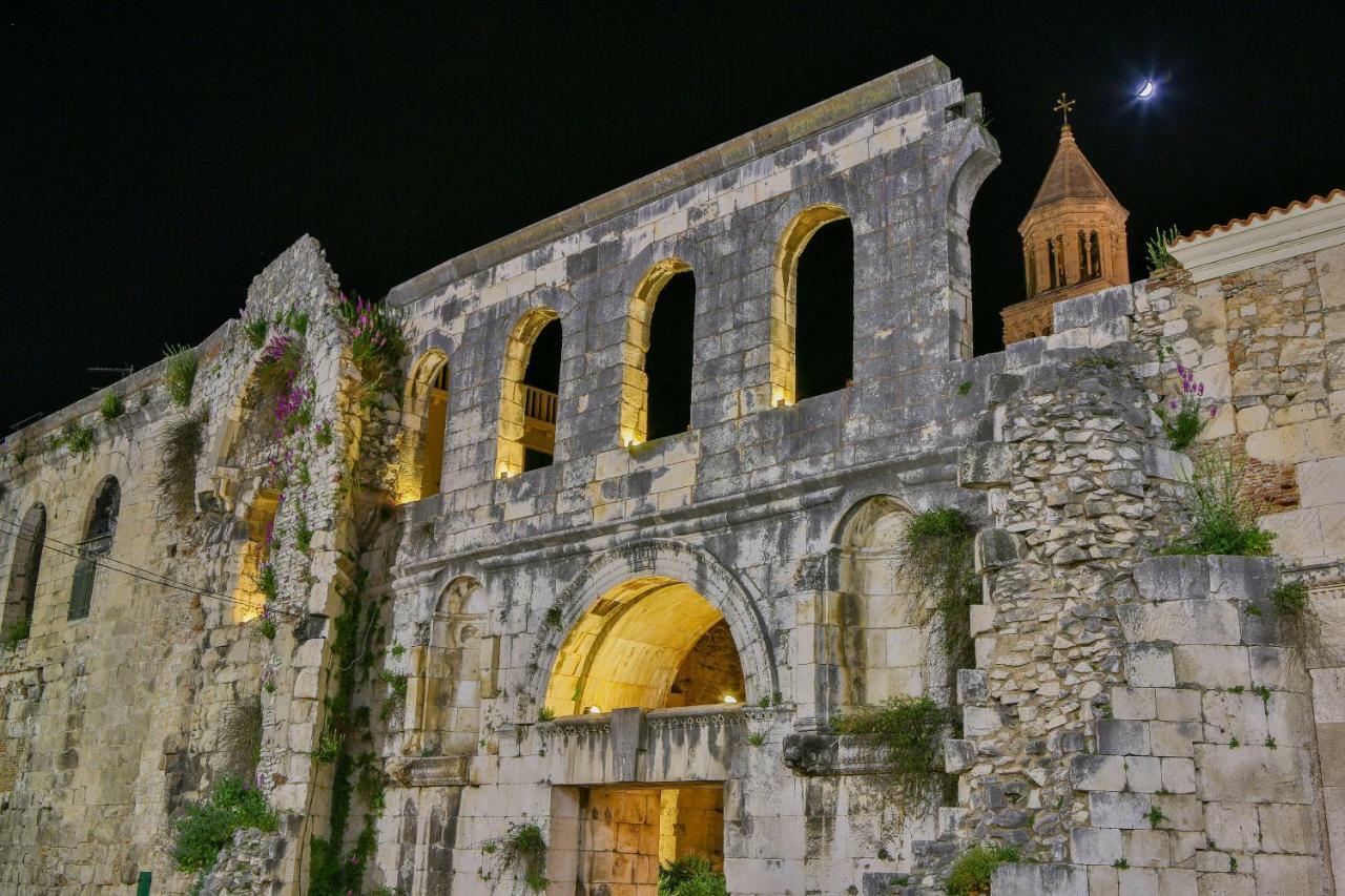 Palace Porta Argentea Luxury *