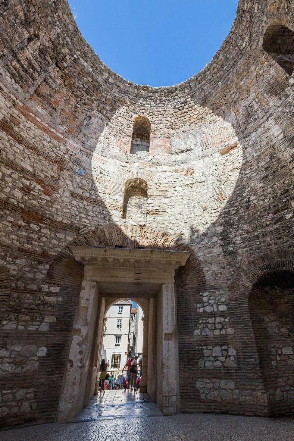 Amoretta With Parking Apartamento Split