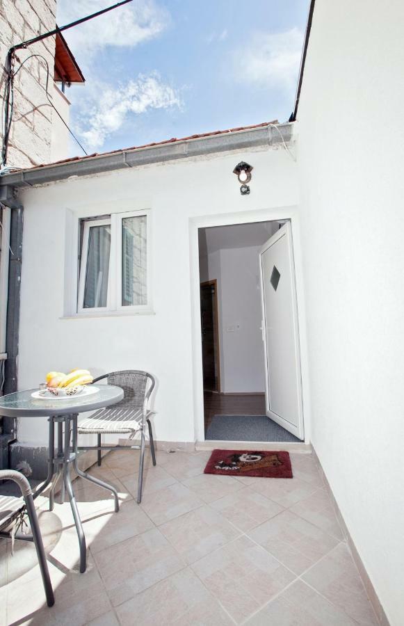 Bed & Breakfast The Garden & Split
