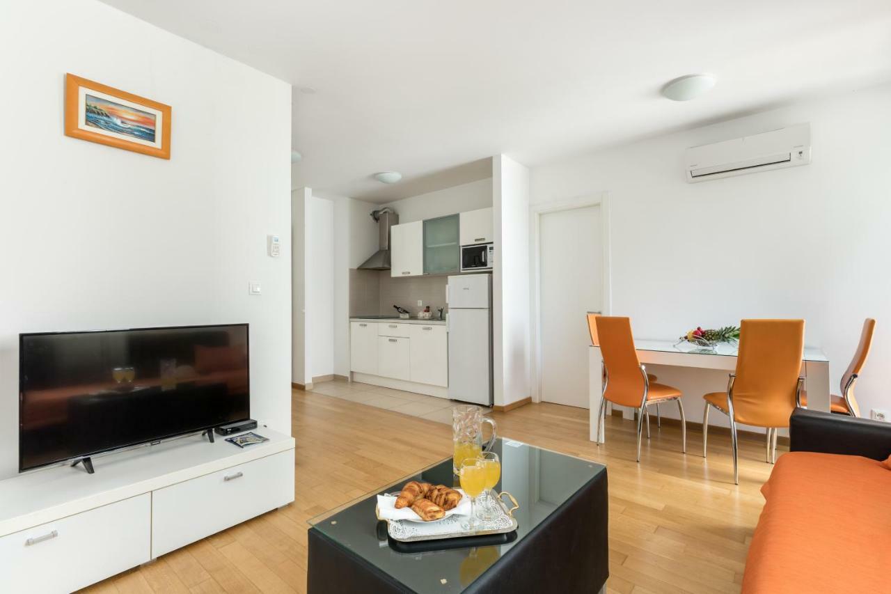 Apartment Apartment Marcela With Private Parking Split