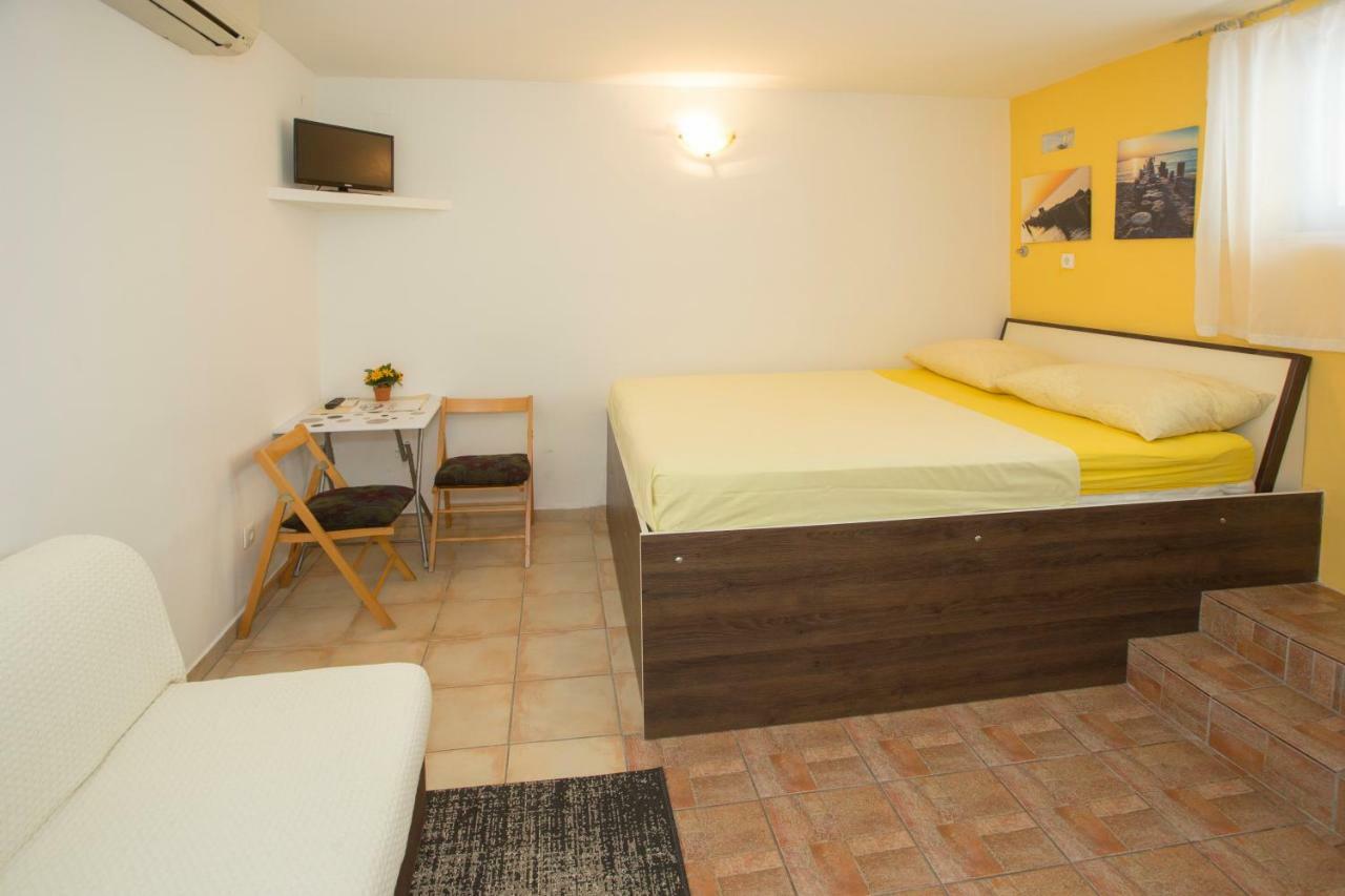 Room Dioklecijan Gostinjska kuća 3*