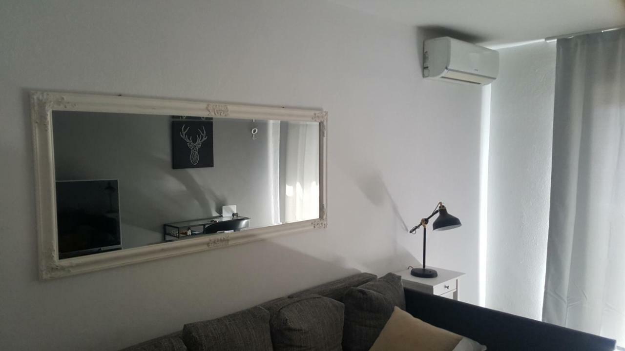 Mario Apartment Split