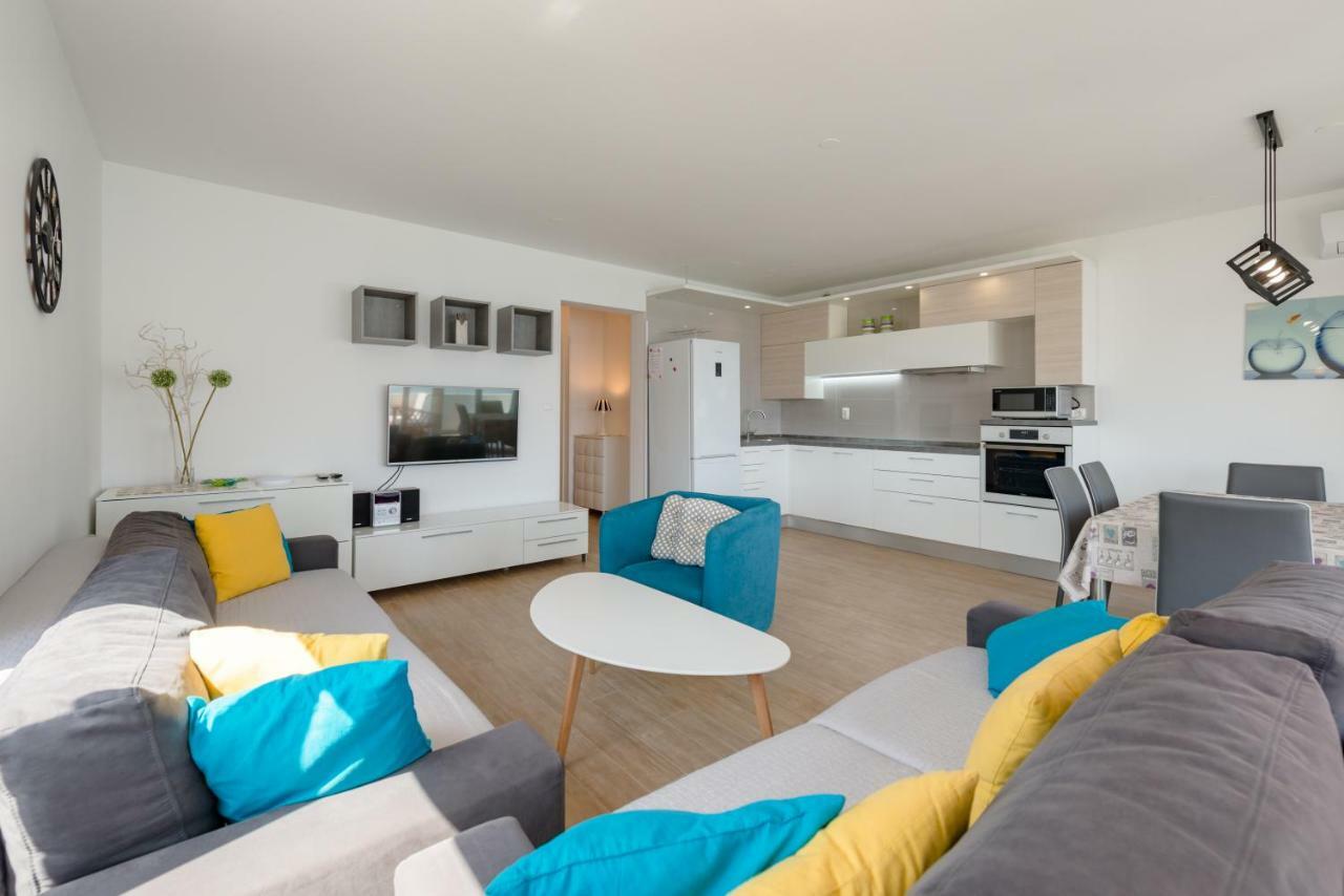 Sun & Sea Apartment *