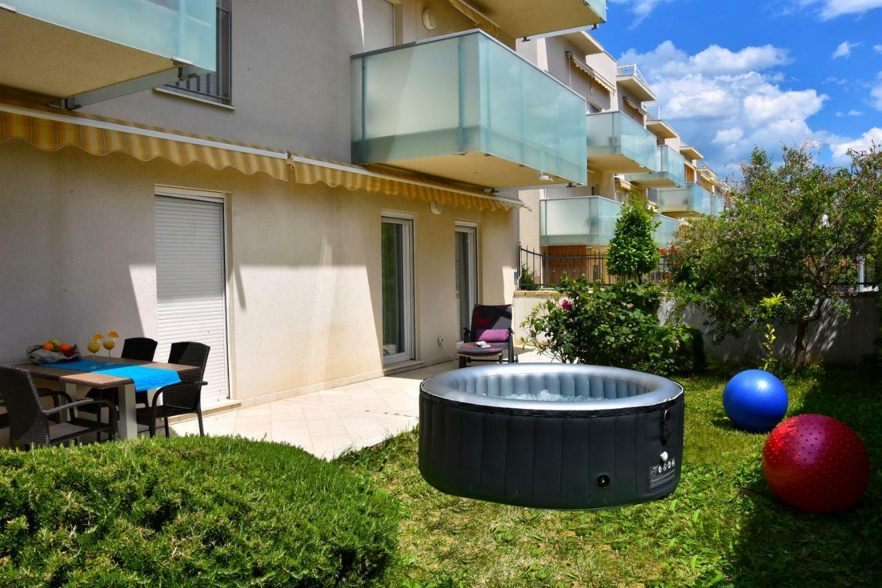 Comfort Luxe Adriatic View & Jacuzzi Znjan Beach Apartment