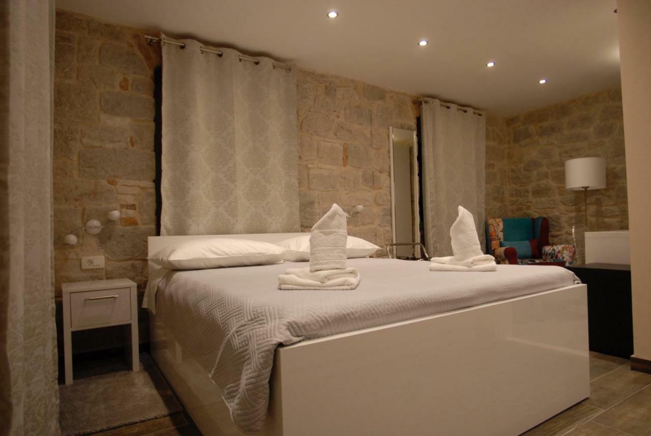 Elegant & Gostinjska kuća 4*