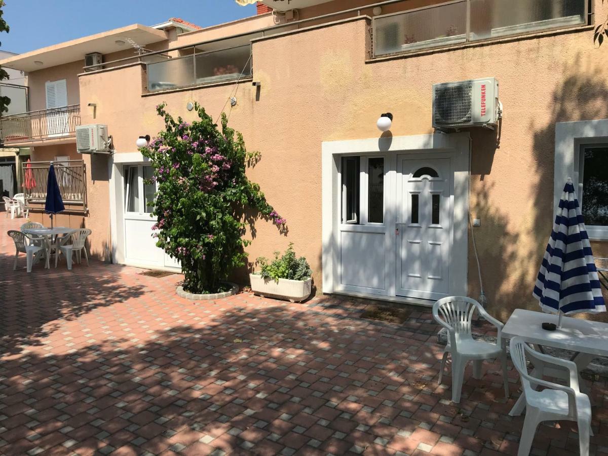 Apartment Neyra 2 *