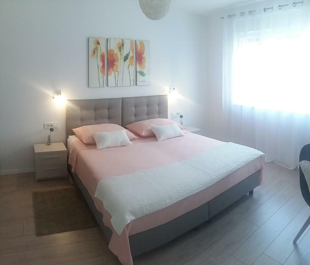 Dolea Apartment