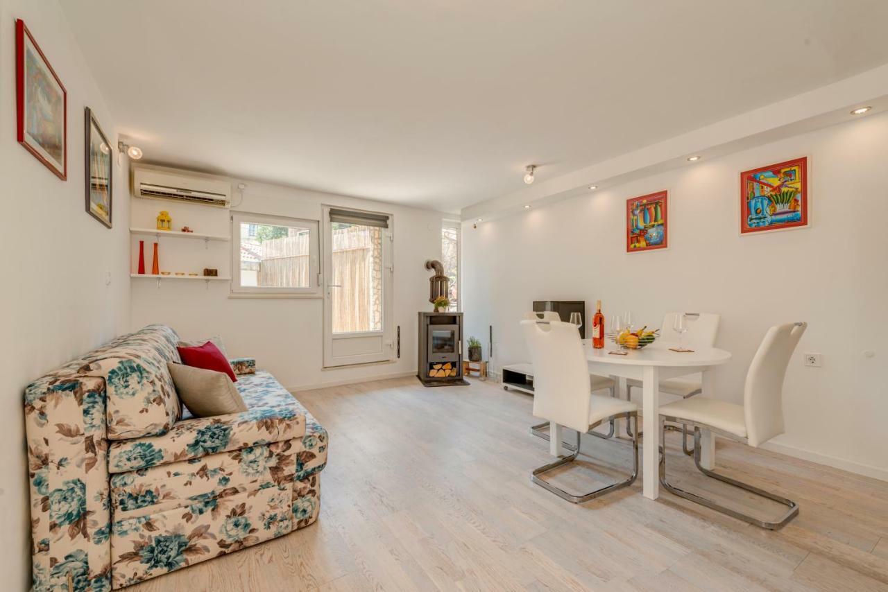 Apartman Rose *