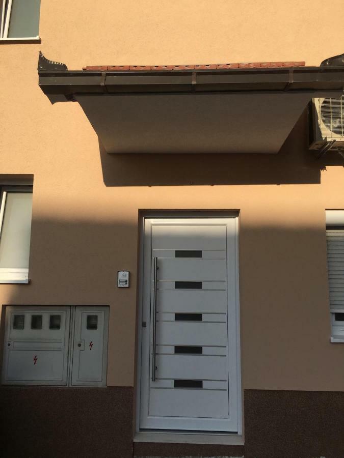 Zdenka Apartment Split