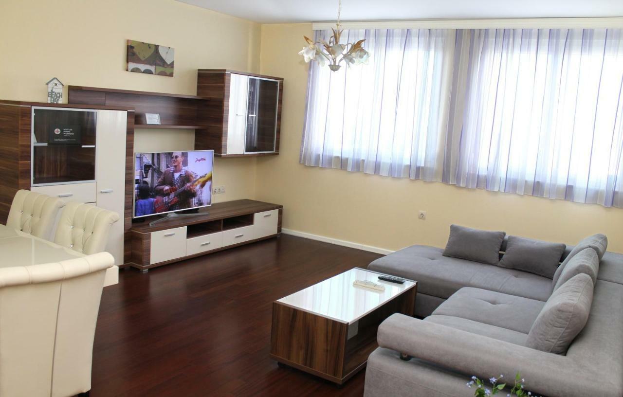 Mel Ii Apartment *