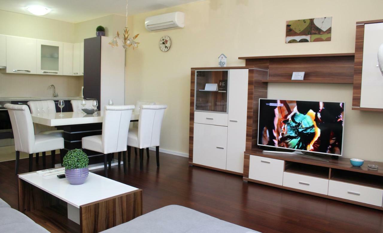 Mel Ii Apartment Split