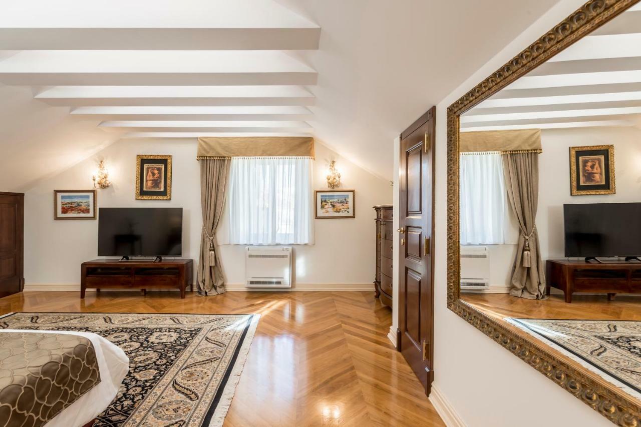 Hotel Nepos