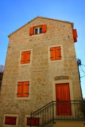 Hotel Stonehouse 3*