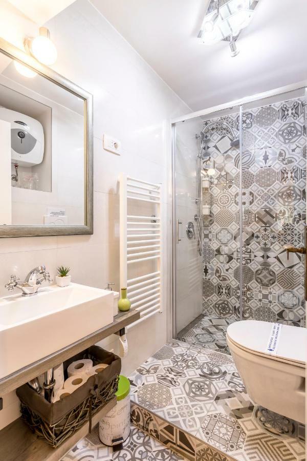 Old Town & Ela Place 3* Split