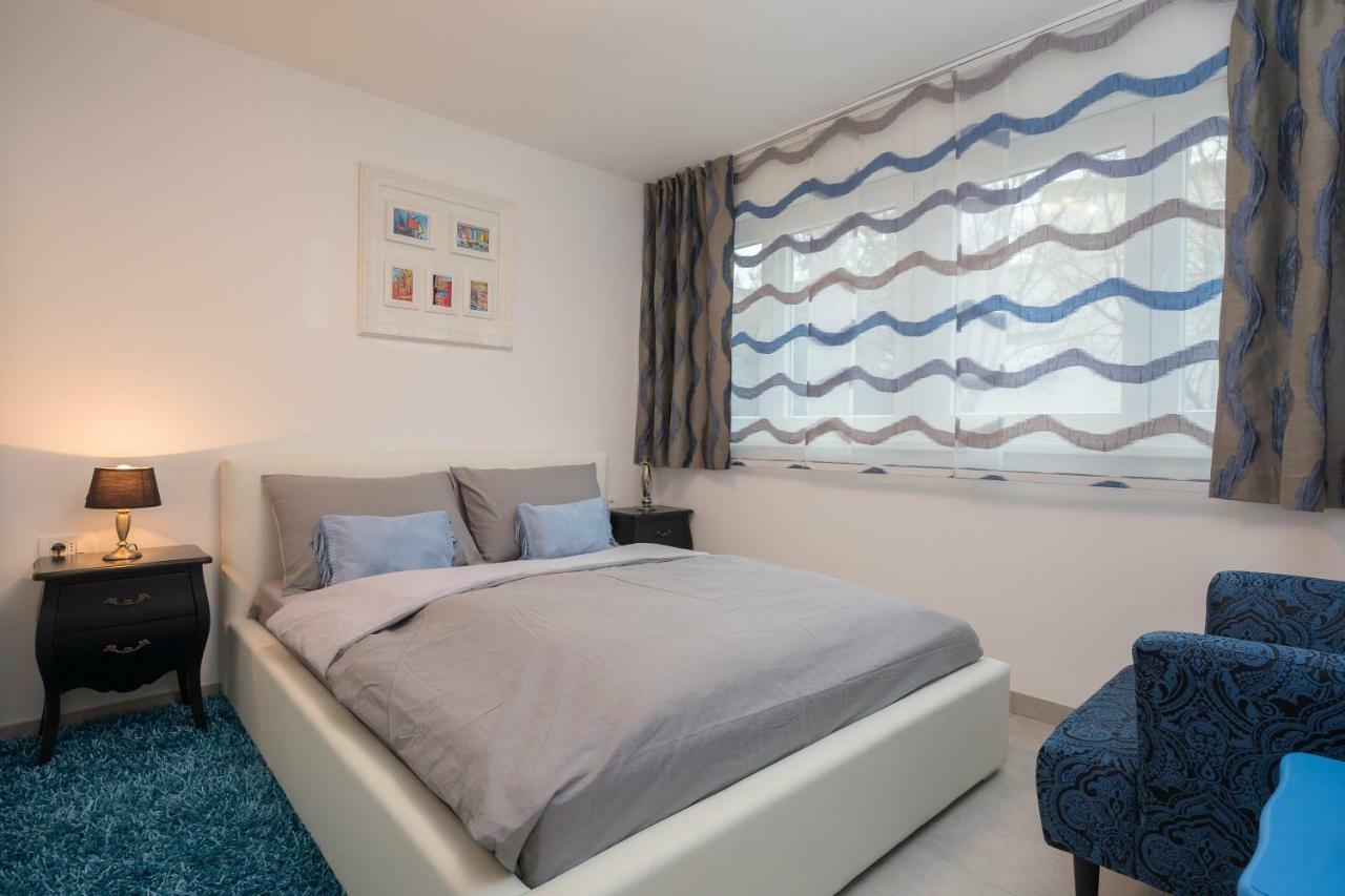 Scherbl Center Apartment Split
