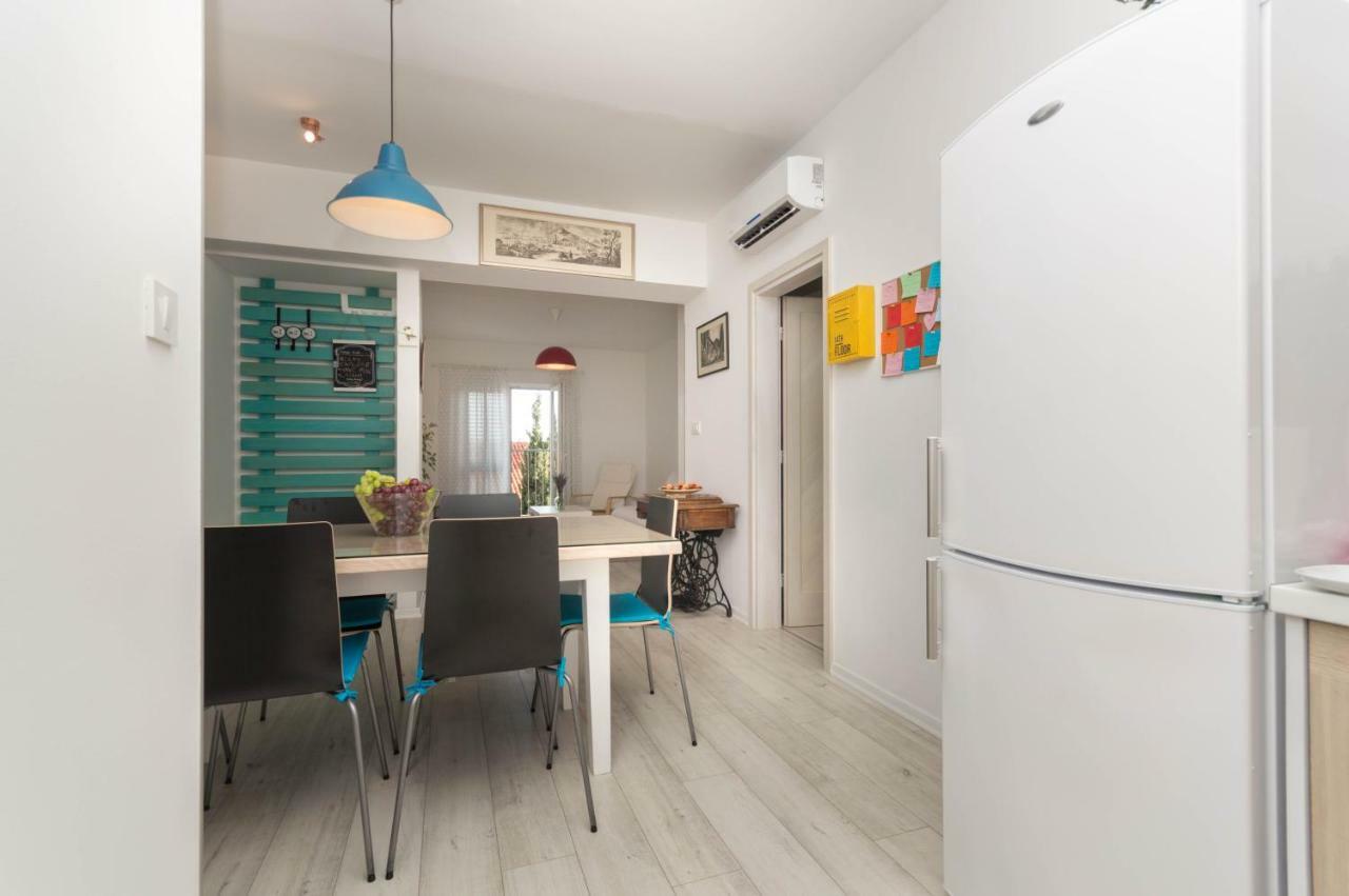 Luxury Lucy In Center With Amazing Sea-view