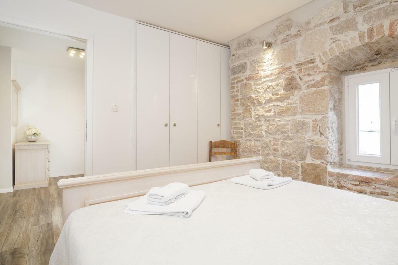 Appartement Stone Varos